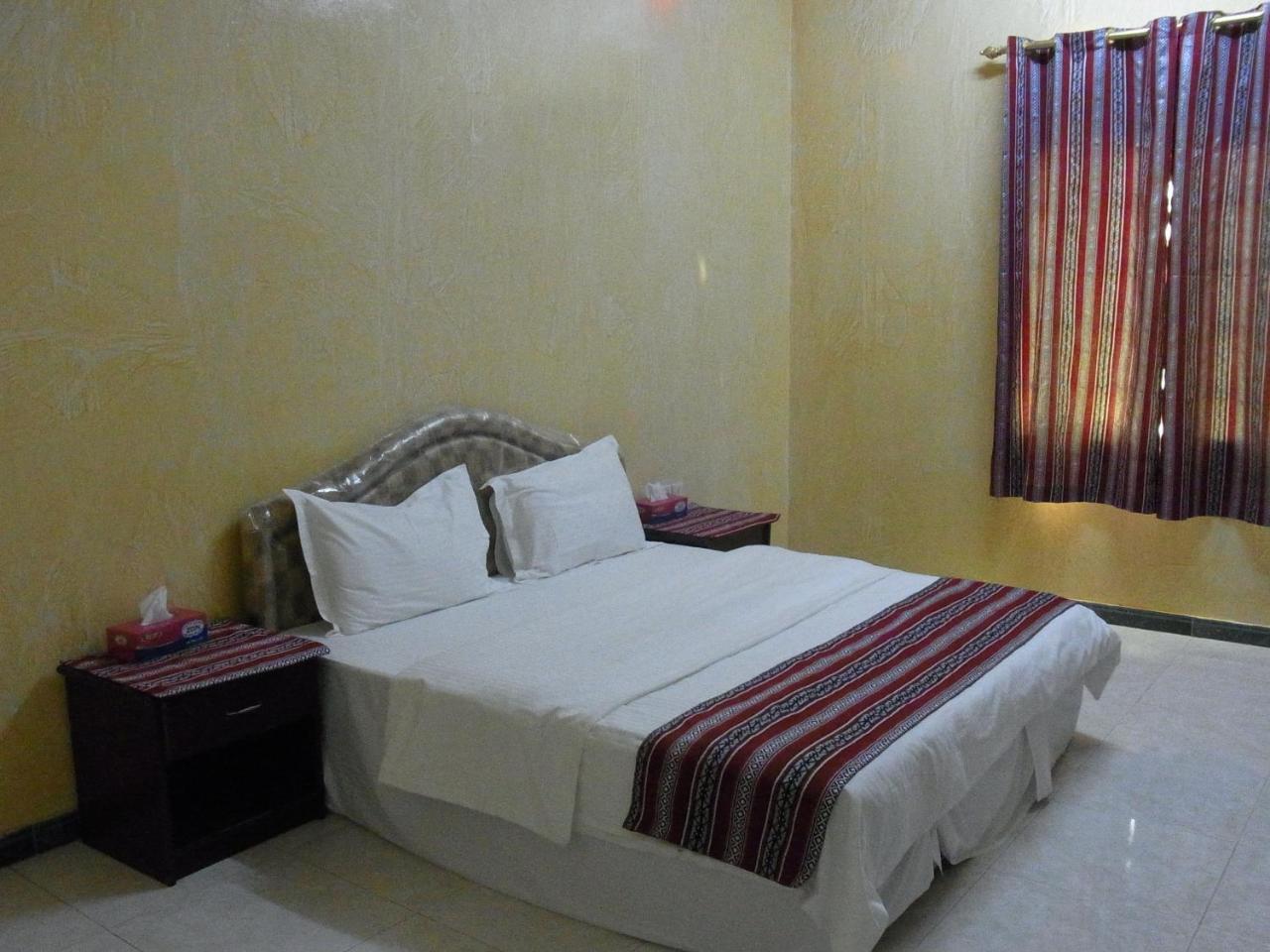 Al Ghazlan Hotel Sinaw Ruddah Екстер'єр фото
